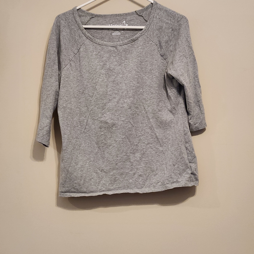 Hanes Women's 3/4 Sleeve Gray Tee